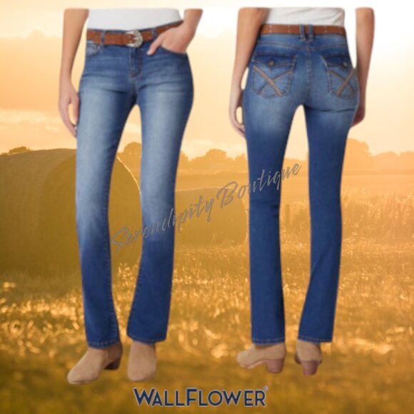 Wallflower Amy Insta Stretch Legendary Mid Rise Boot Cut Dark Wash Denim Jeans - Picture 1 of 7